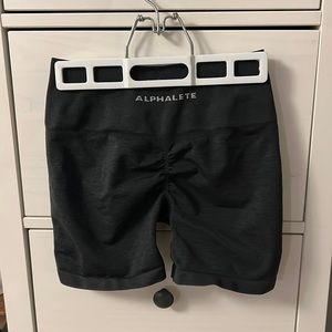Alphalete “Shadow” Amplify Shorts 4.5” Size M